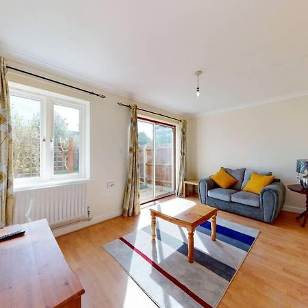 Super 2 Bed House With Privategarden Лондон Екстер'єр фото